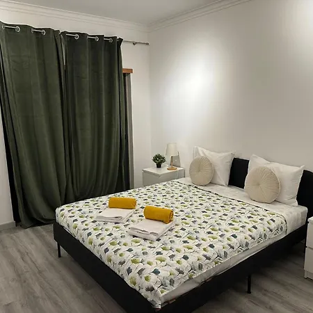 Apartamento T2 Em Vilamoura-algarve * Quarteira